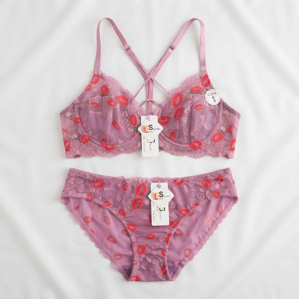 Kiss Print Lace Bra & Panty Set